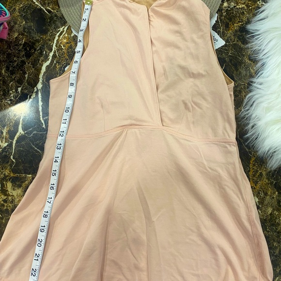 Lululemon top - Picture 4 of 5